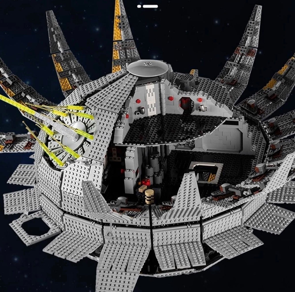 Mould King 21034 Death Planet Space Station Display Set – 7,008 Pieces - RETIRED / LIMITED EDITION