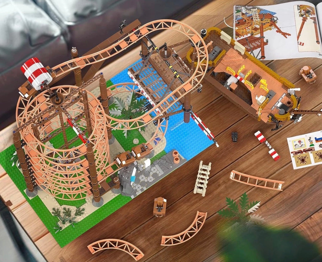 Mould King 11013 Motorized Technic Pirate Roller Coaster – 2,174 Pieces