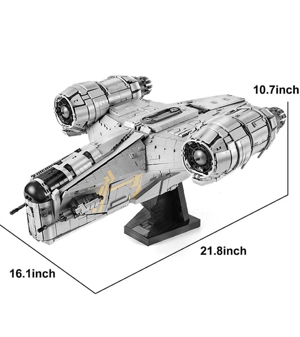 MOULD KING 21023 Large Razor Crest Starship – 5,018 Pieces
 - Retired / Limited Edition